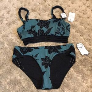 NWT Time and Tru Bikini Set Top is L Bottoms M